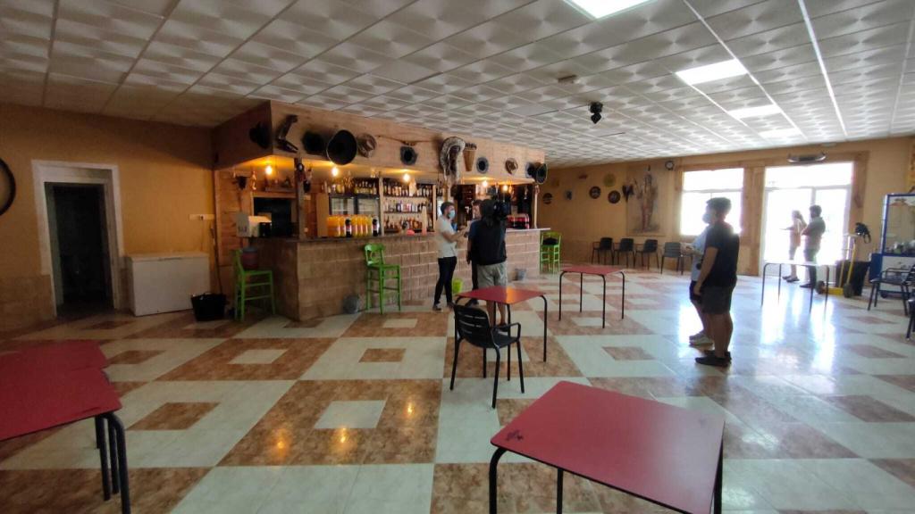 El interior del bar Layso, en El Álamo.