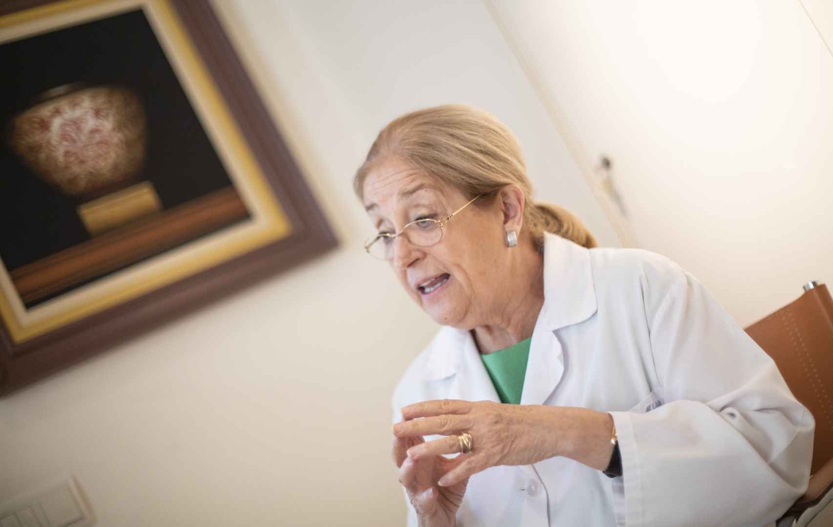 Mercedes Cuesta se especializó primero en Medicina Interna y después en Medicina Intensiva.