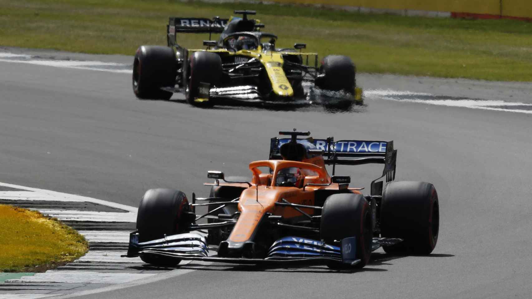 Carlos Sainz compite en el Gran Premio de Gran Bretaña