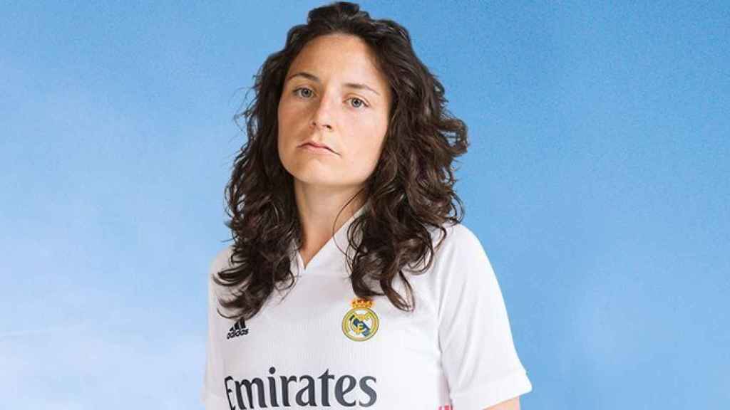Ivana Andrés, con la primera equipación del Real Madrid Femenino 2020/2021