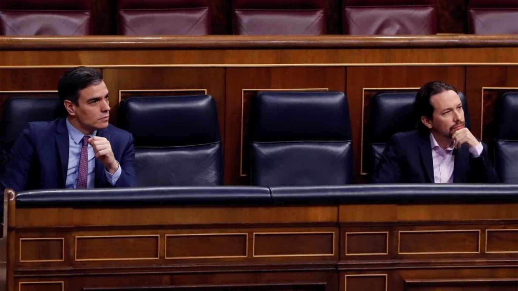 Pedro Sánchez y Pablo Iglesias durante un pleno en el Congreso de los Diputados.