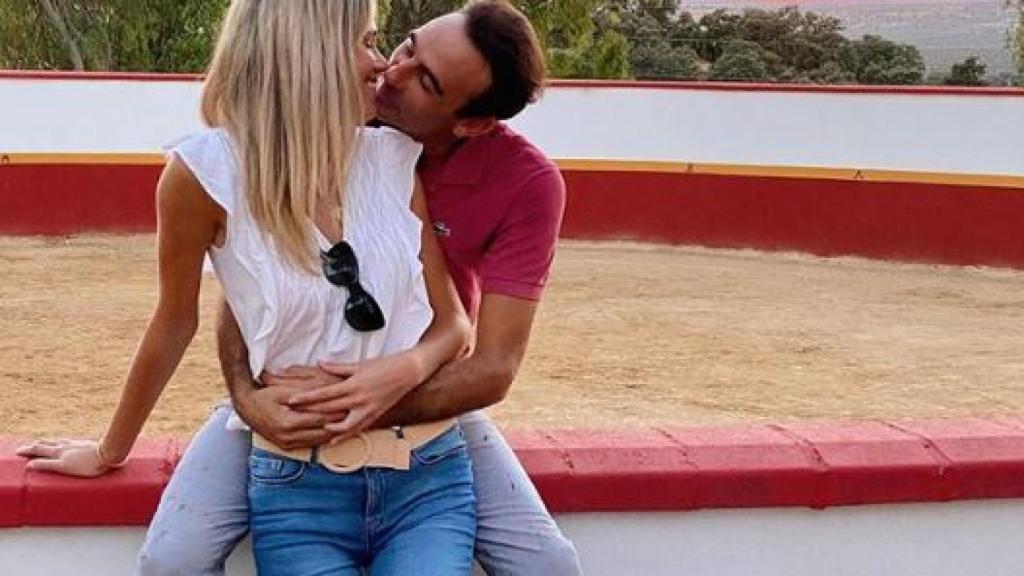 Ana Soria y Enrique Ponce en una imagen de sus redes sociales.