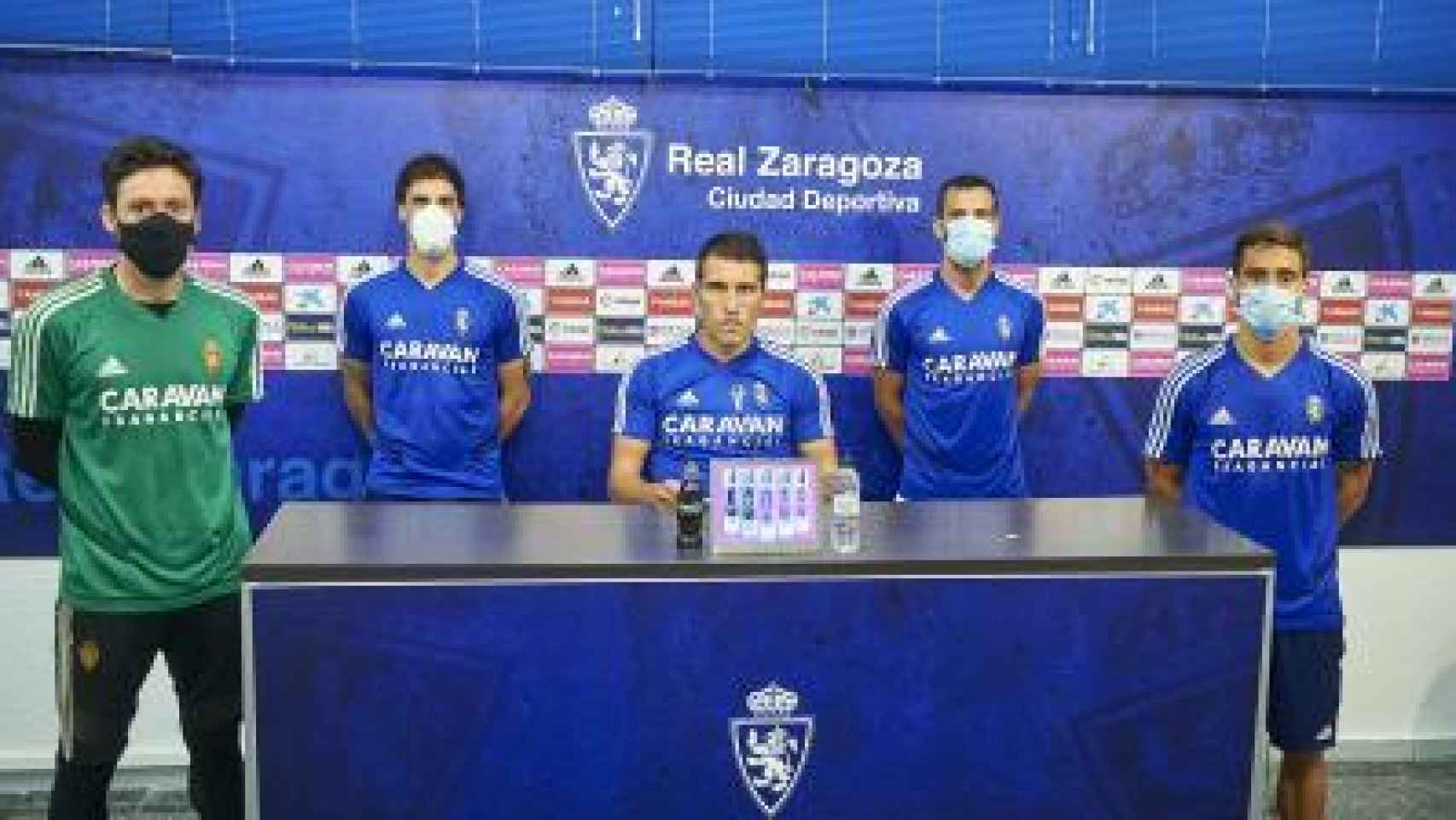 Los jugadores del Real Zaragoza, en sala de prensa