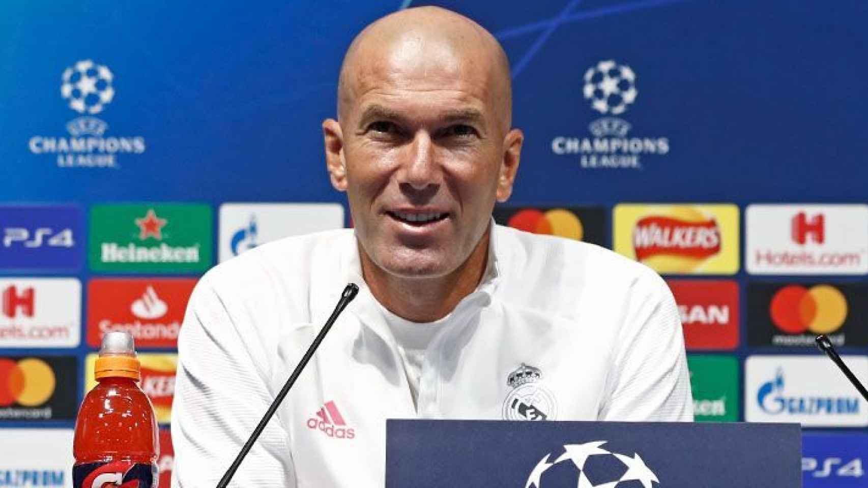 Zinedine Zidane, en rueda de prensa de la Champions League