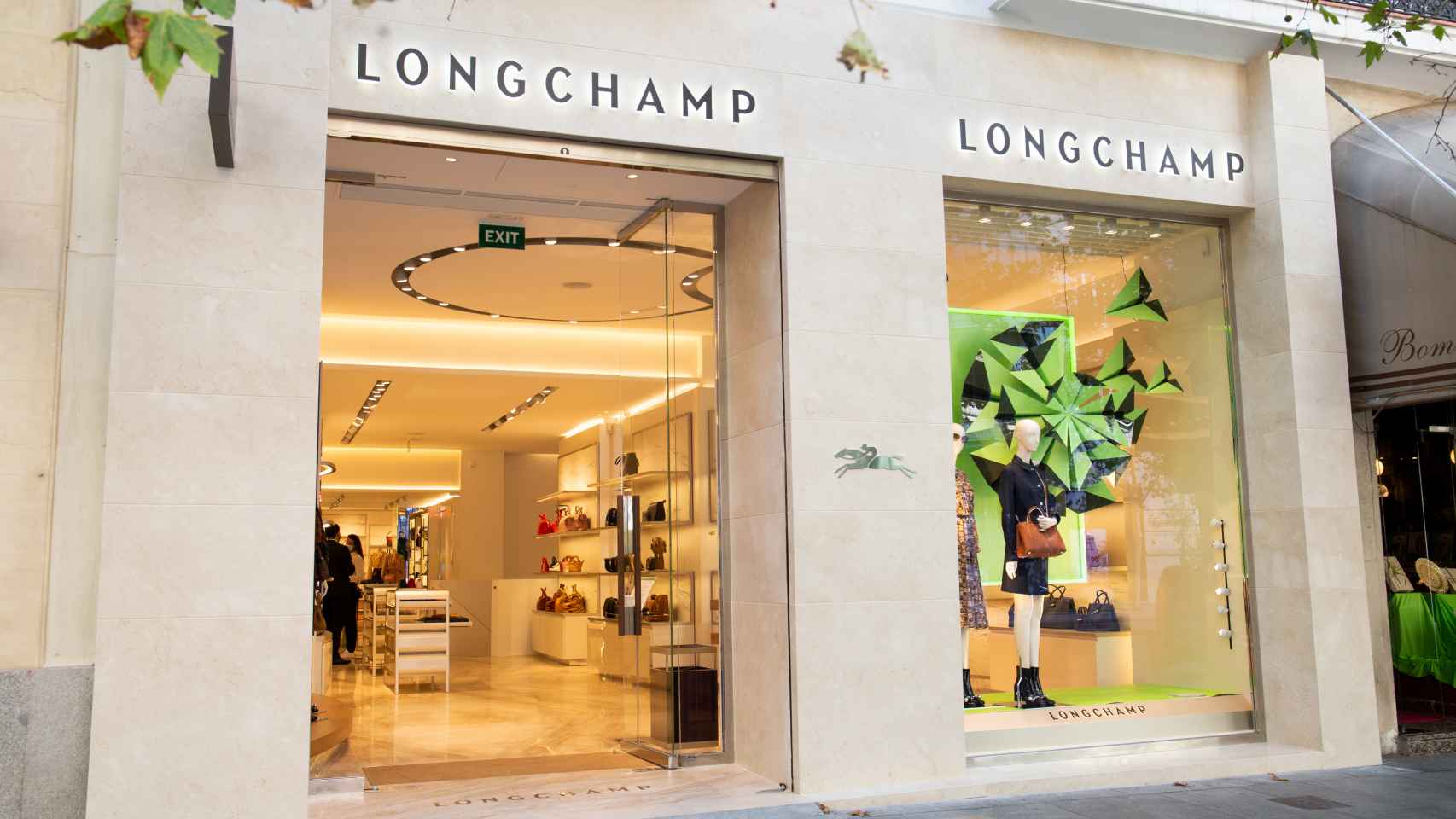 Tienda Longchamp, ubicada en la Calle de Serrano nº56.
