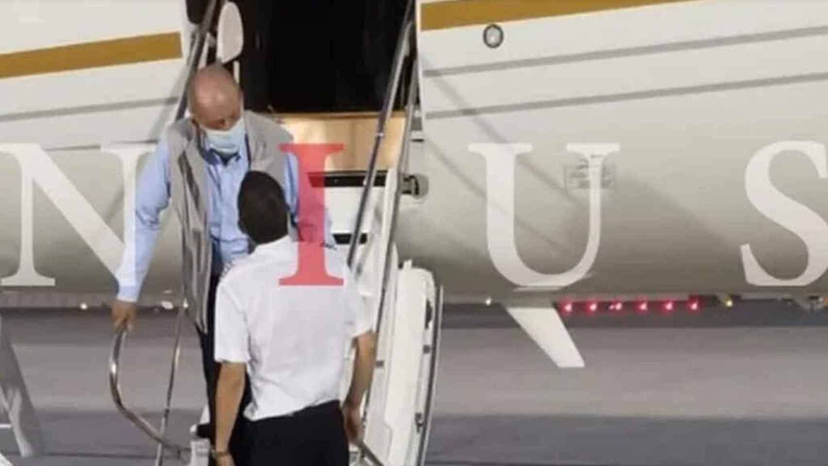 La imagen que sitúa a Juan Carlos llegando a Abu Dabi el lunes pasado.