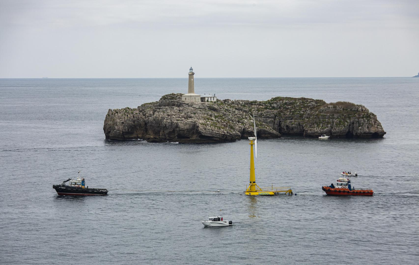 Puesta en marcha del aerogenerador marino flotante de Saitec en Santander3