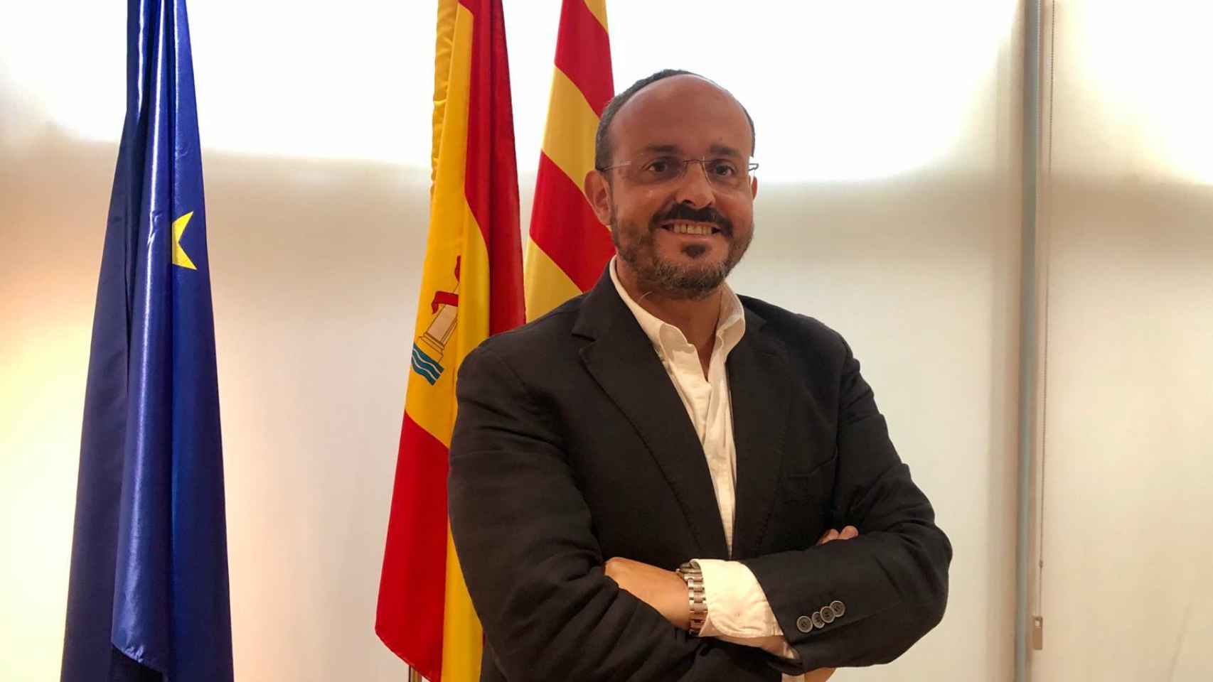 Alejandro Fernández, presidente del PP catalán, este jueves en la sede regional.