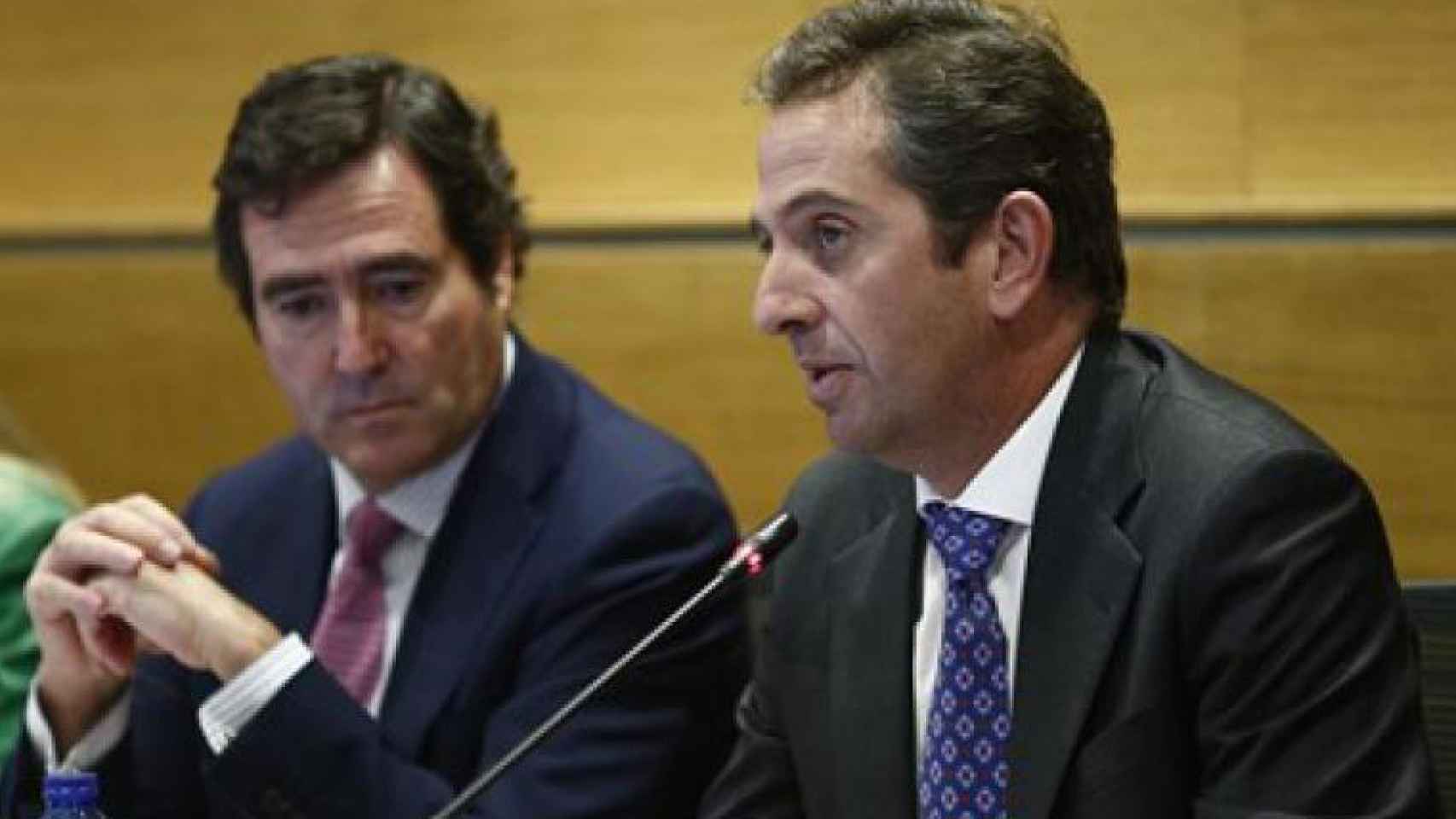 El presidente de la CEOE, Antonio Garamendi, y el vicepresidente Íñigo Fernández de Mesa.