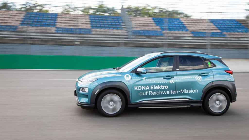 Hyundai recorre 1.000 kilómetros con un coche eléctrico sin necesidad de recargarlo