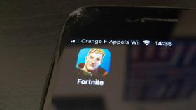 Fortnite instalado en un iPhone de segunda mano