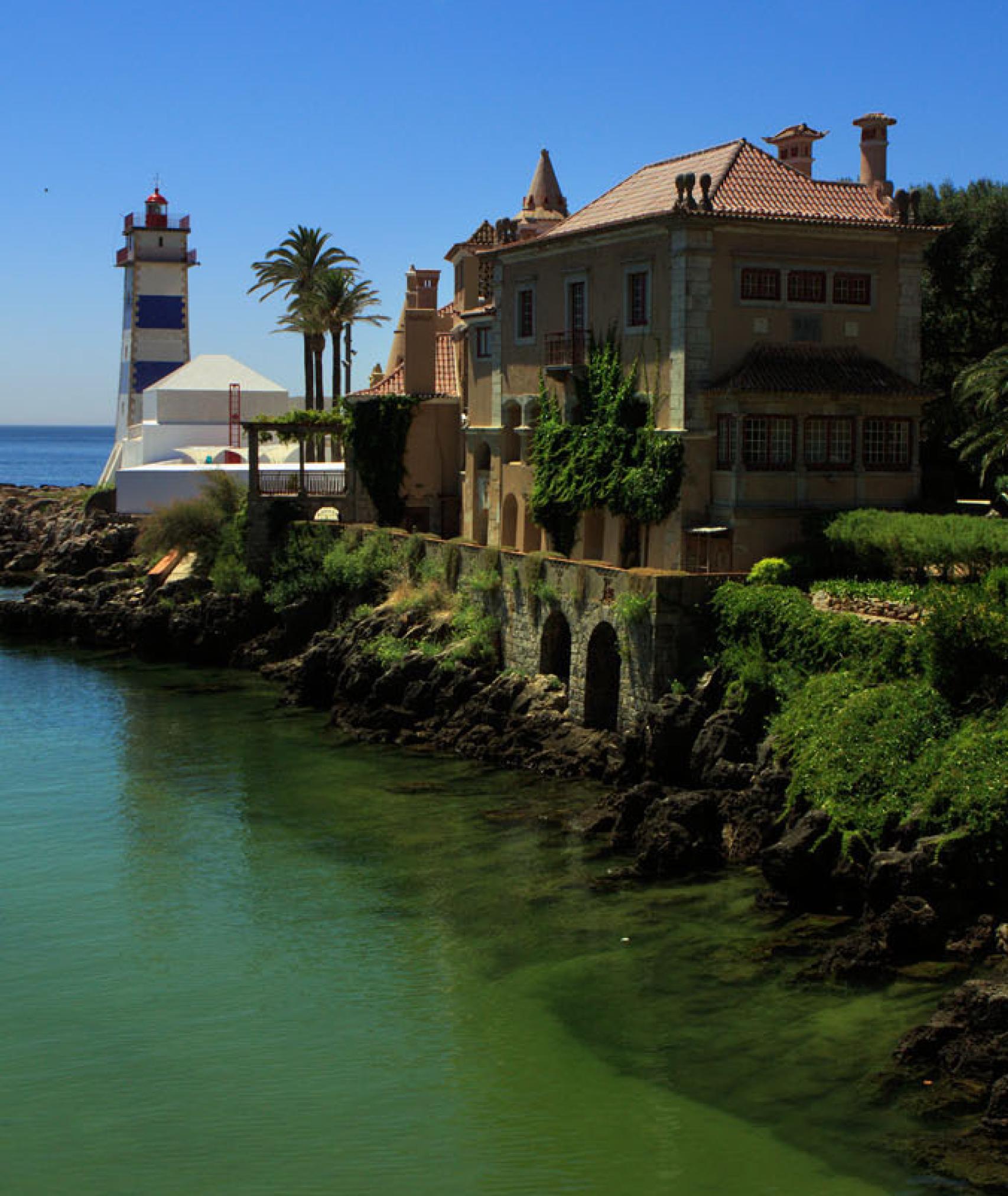 En Cascais abundan las casas y villas de lujo.
