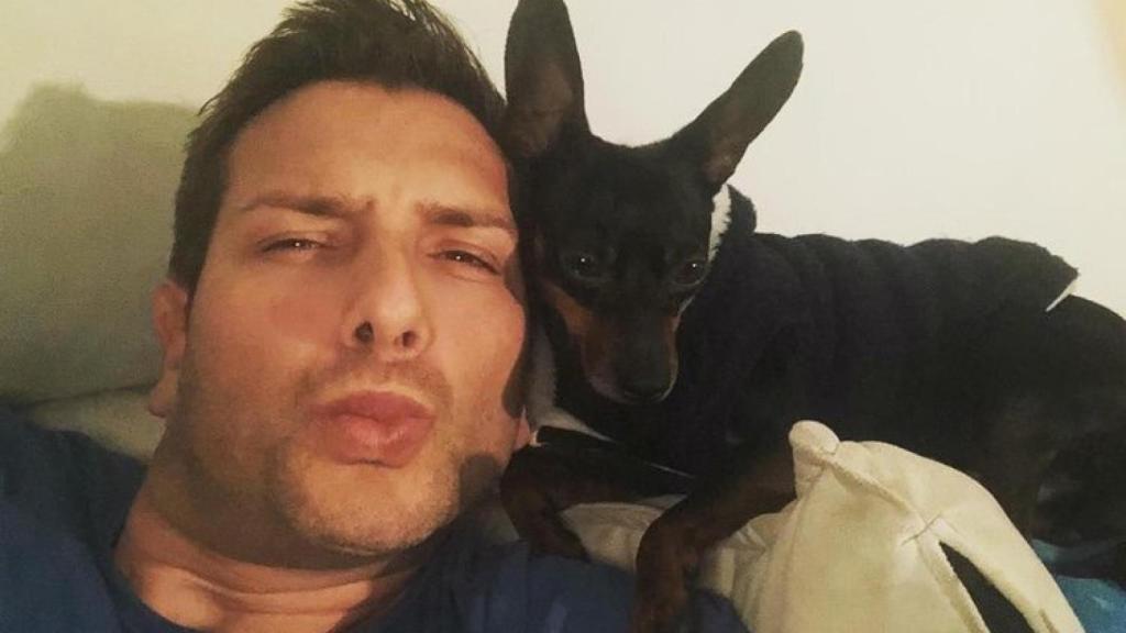 Iván Madrazo junto a su pequeño Maxi.