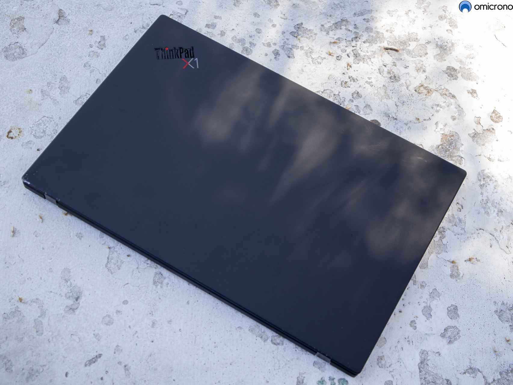 ThinkPad X1 Carbon.