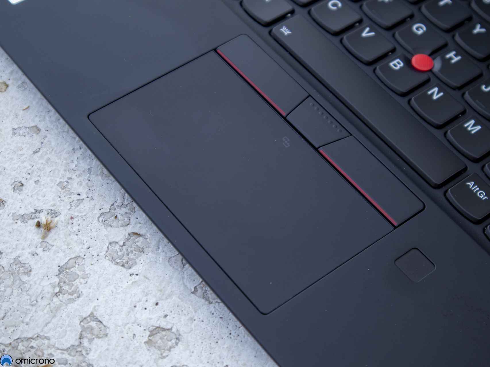 ThinkPad X1 Carbon.