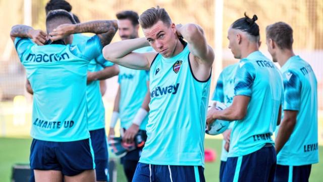 Los jugadores del Levante, durante un entrenamiento de esta pretemporada