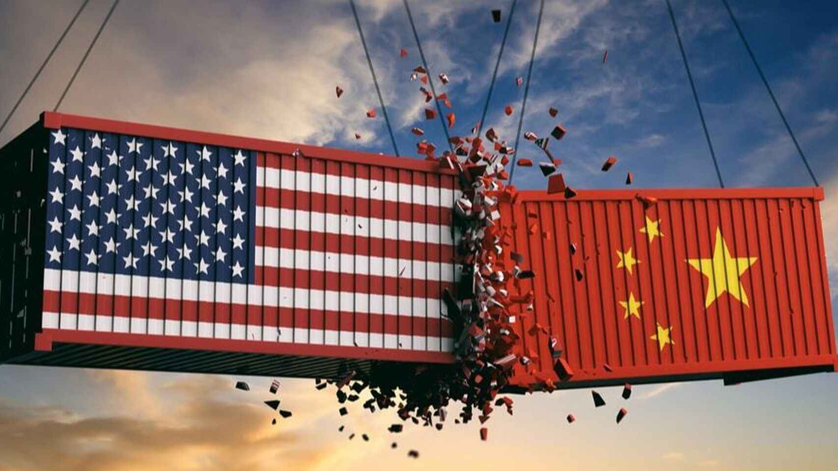 Dos contenedores con las banderas de China y EEUU.