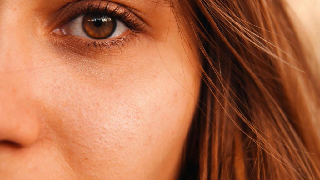 Este es el porqué es importante utilizar el contorno de ojos.
