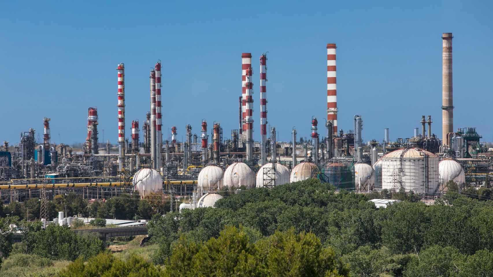 Repsol invierte 32 millones en su Complejo de Tarragona para su gama de polímeros