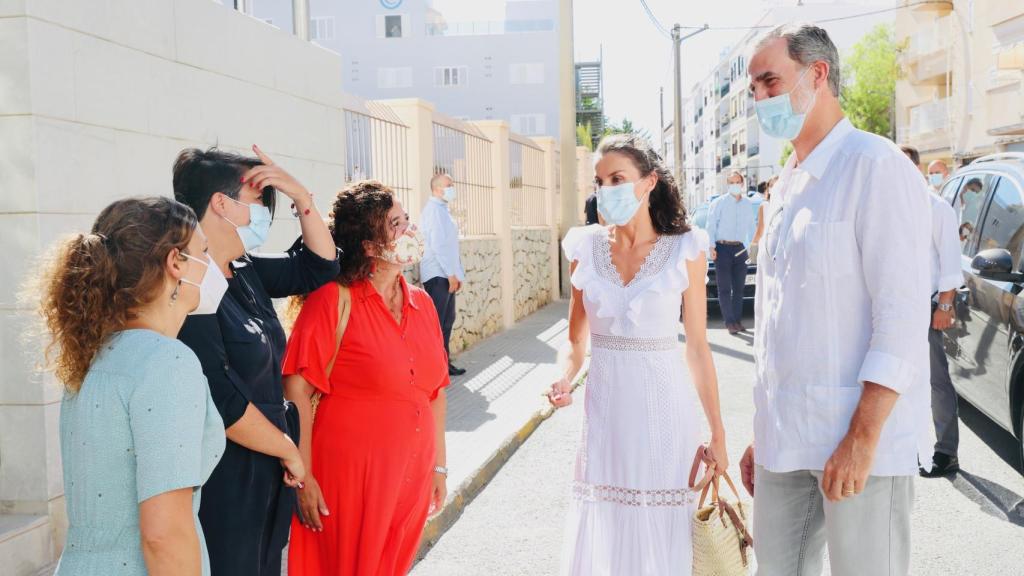 No olvidó su bolso predilecto en verano en sus últimas vacaciones en Palma.