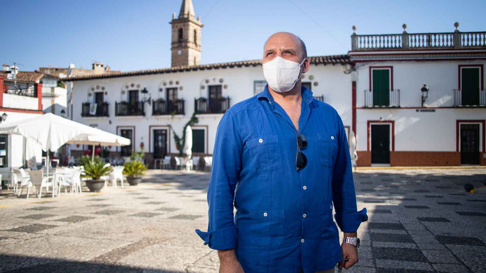 Rafael Martín Bohórquez, médico internista en el hospital comarcal de Ríotinto y alcalde de Alájar.