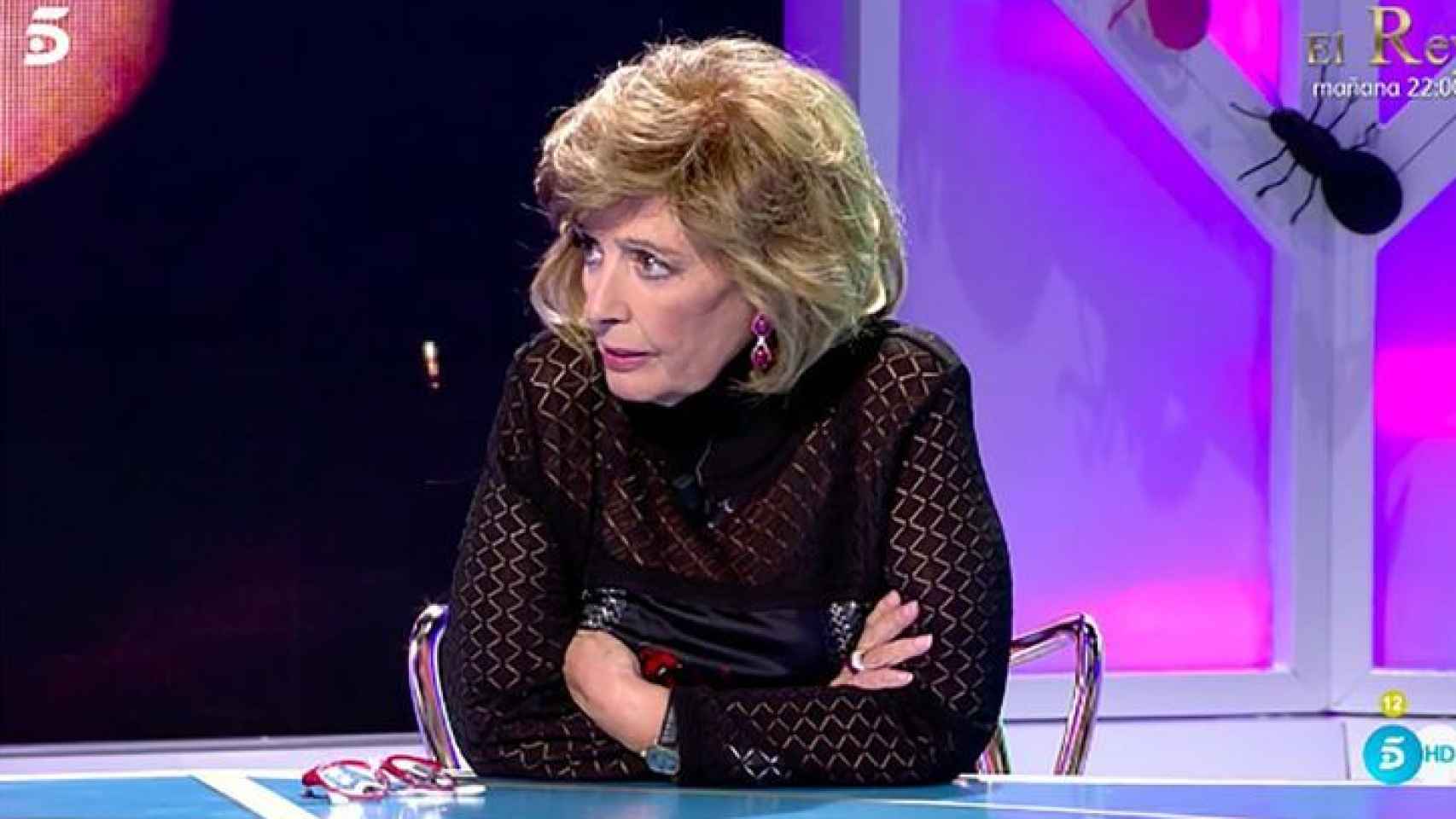 María Teresa Campos durante la emisión de 'Hormigas Blancas' en Telecinco.