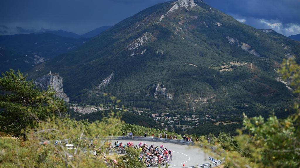 El pelotón del Tour en la tercera etapa