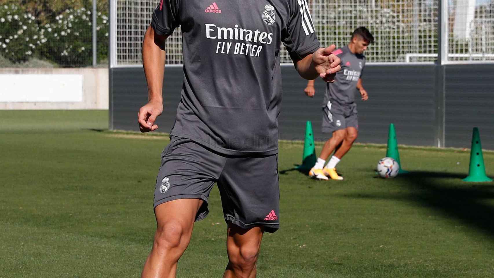Martin Odegaard, en su primer día de entrenamiento con el Real Madrid 2020/2021