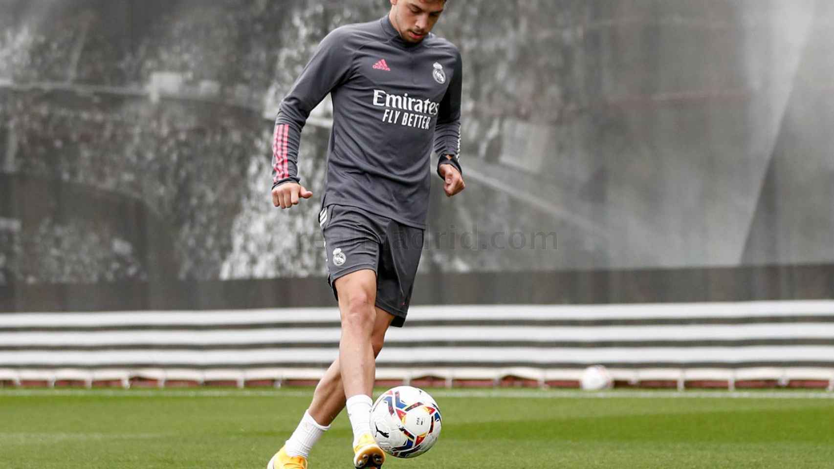 Fede Valverde entrenando con el Real Madrid