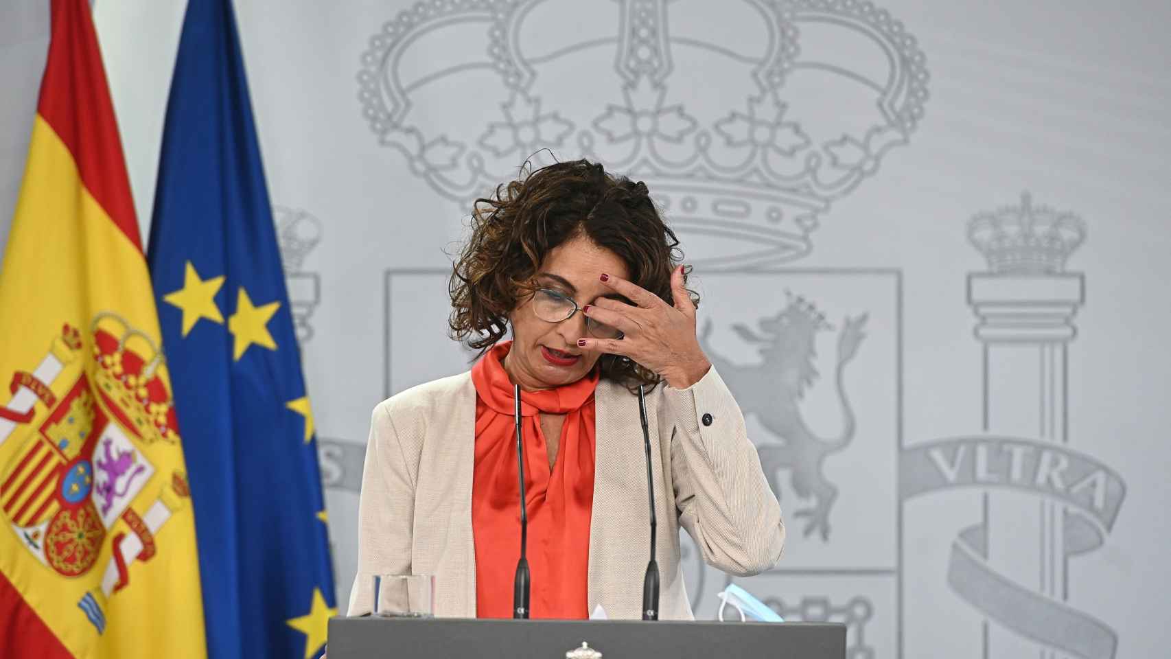 La portavoz del Gobierno, María Jesús Montero durante la rueda de prensa.