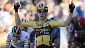 Van Aert se lleva al sprint la quinta etapa del Tour de Francia