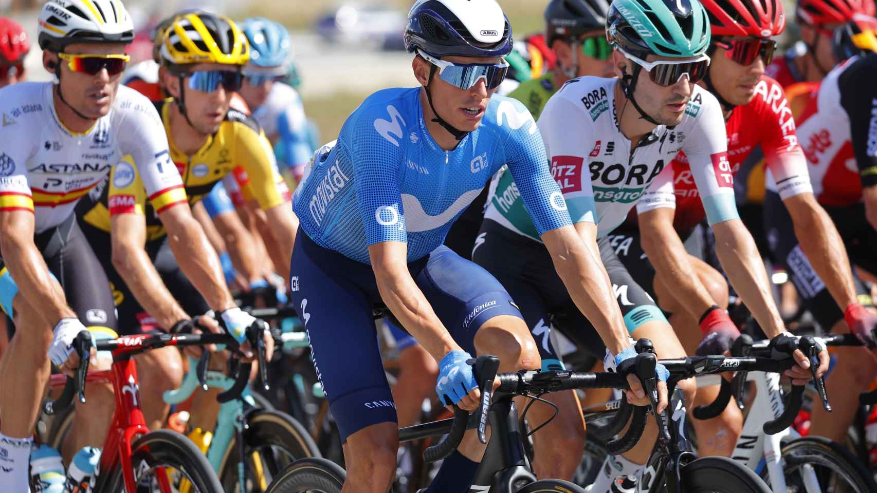 Enric Mas, en el pelotón del Tour de Francia 2020