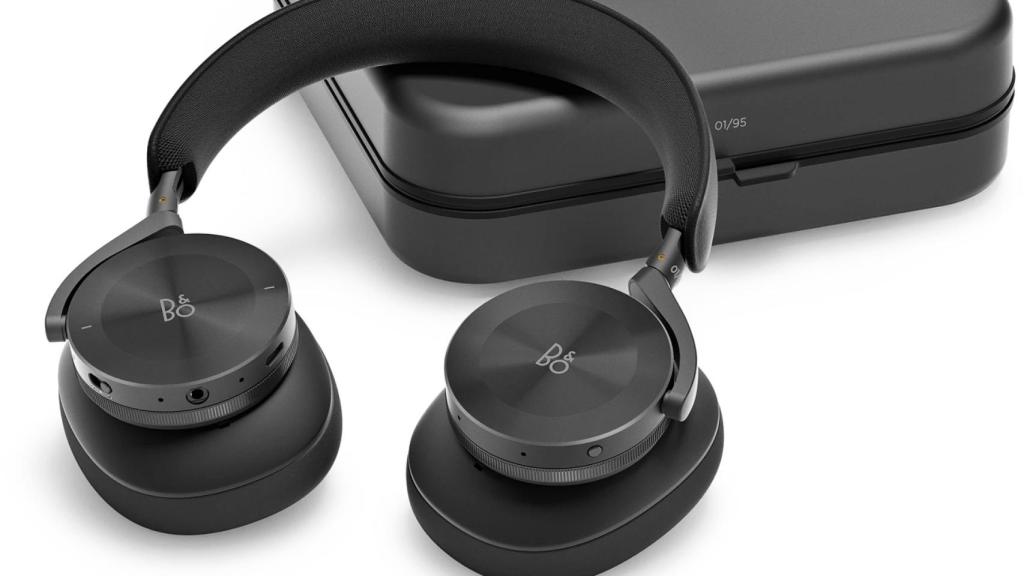 Bang and Olufsen Beoplay H95.