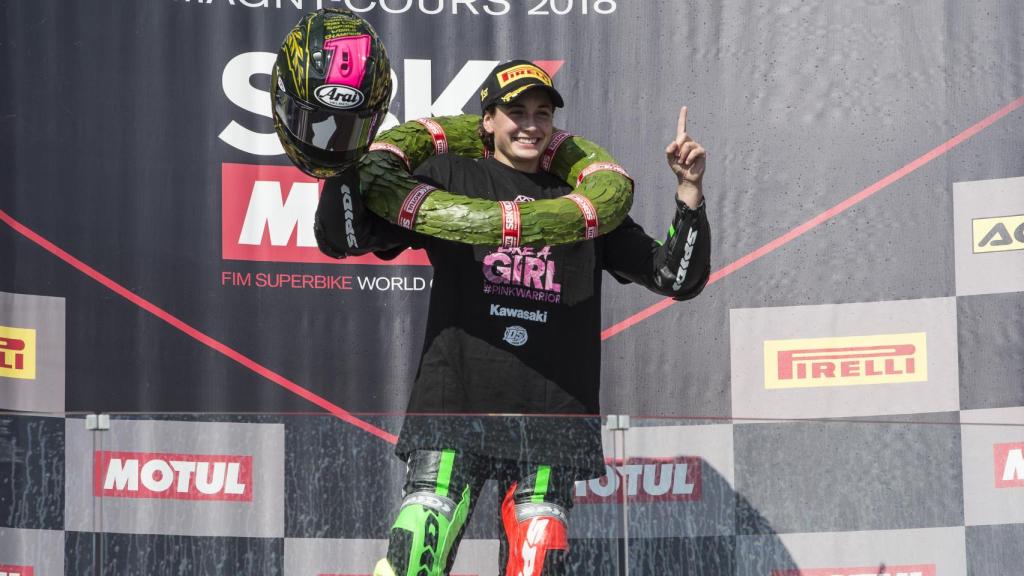 Ana Carrasco, tras ganar el Mundial de Motos en 2018.