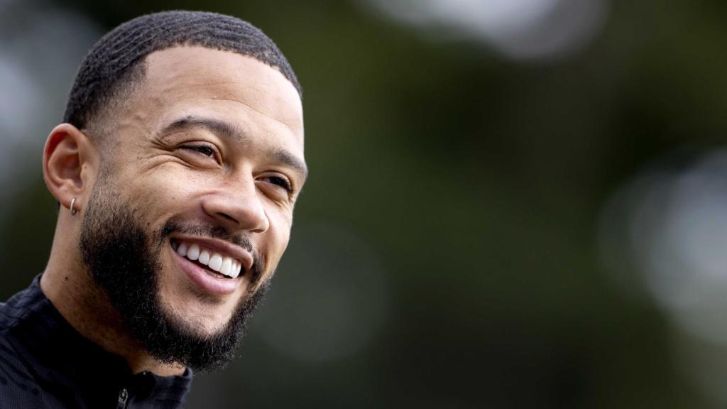 En Holanda Insisten En Los Fichajes De Wijnaldum Y Depay Por El Barcelona