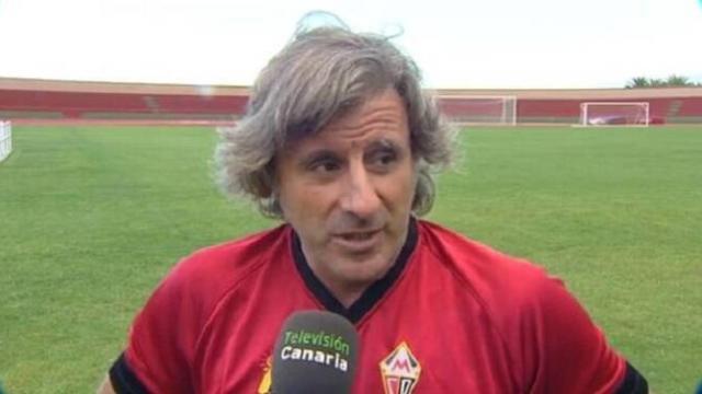 Aguirre en su etapa como entrenador del Mensajero