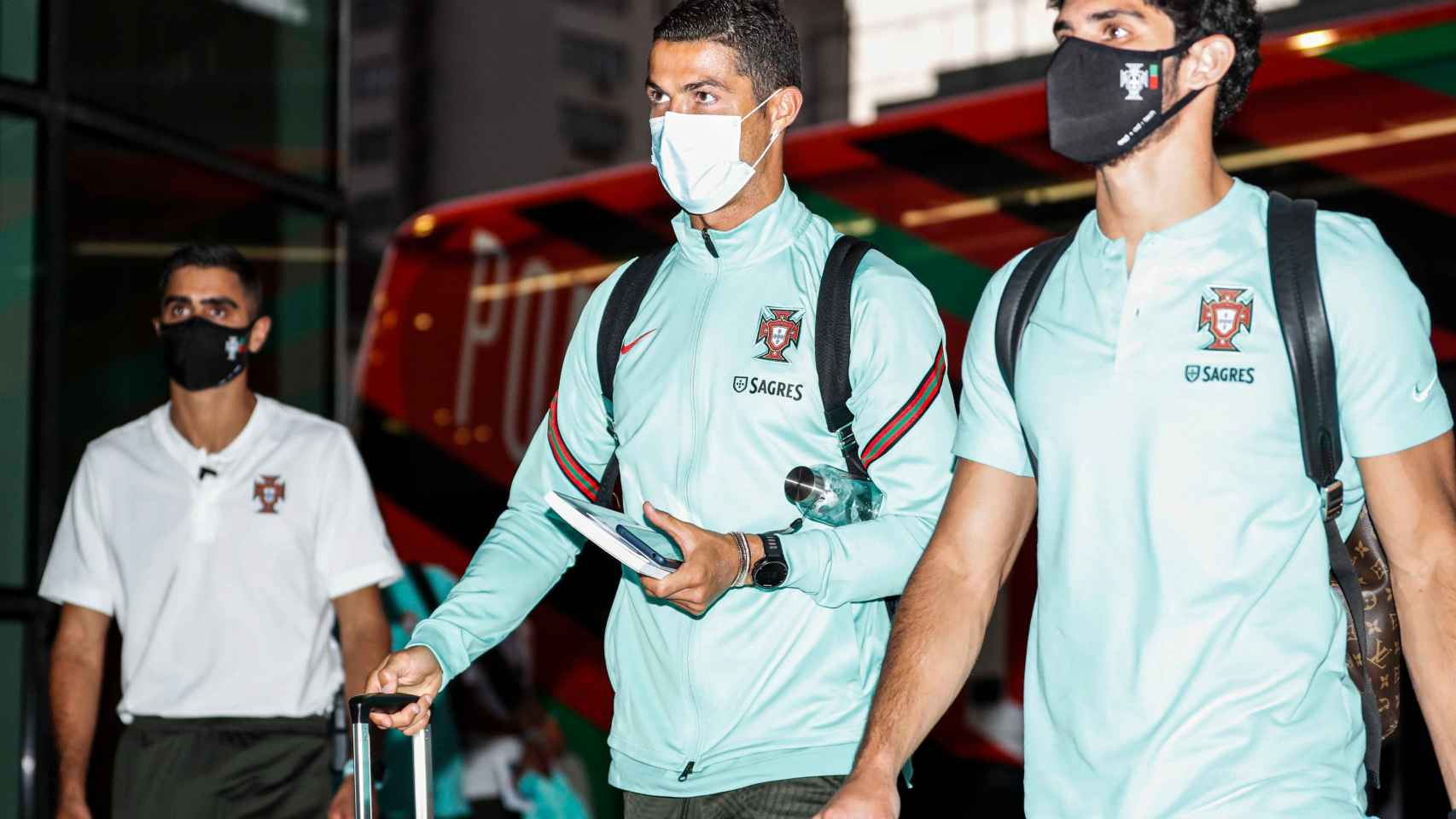 Cristiano Ronaldo llega a la concentración de Portugal