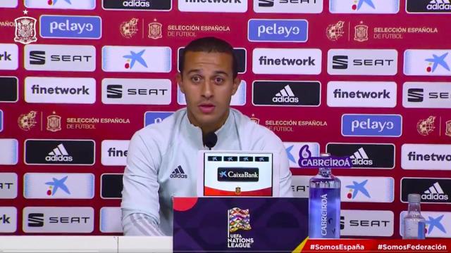 Thiago Alcantara en rueda de prensa