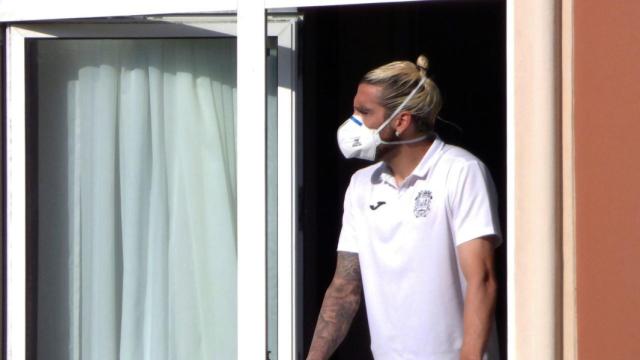 Chico Flores, desde el hotel de La Coruña donde el Fuenlabrada estuvo confinado