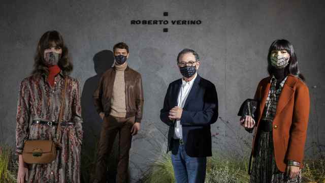 Roberto Verino inaugura la Semana de la Moda con un mensaje de los más reivindicativo