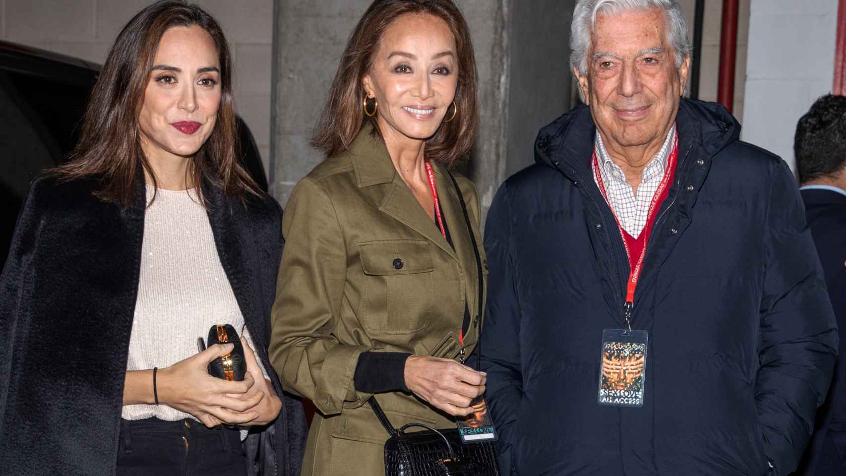 Tamara Falcó junto a Isabel Preysler y Mario Vargas Llosa.