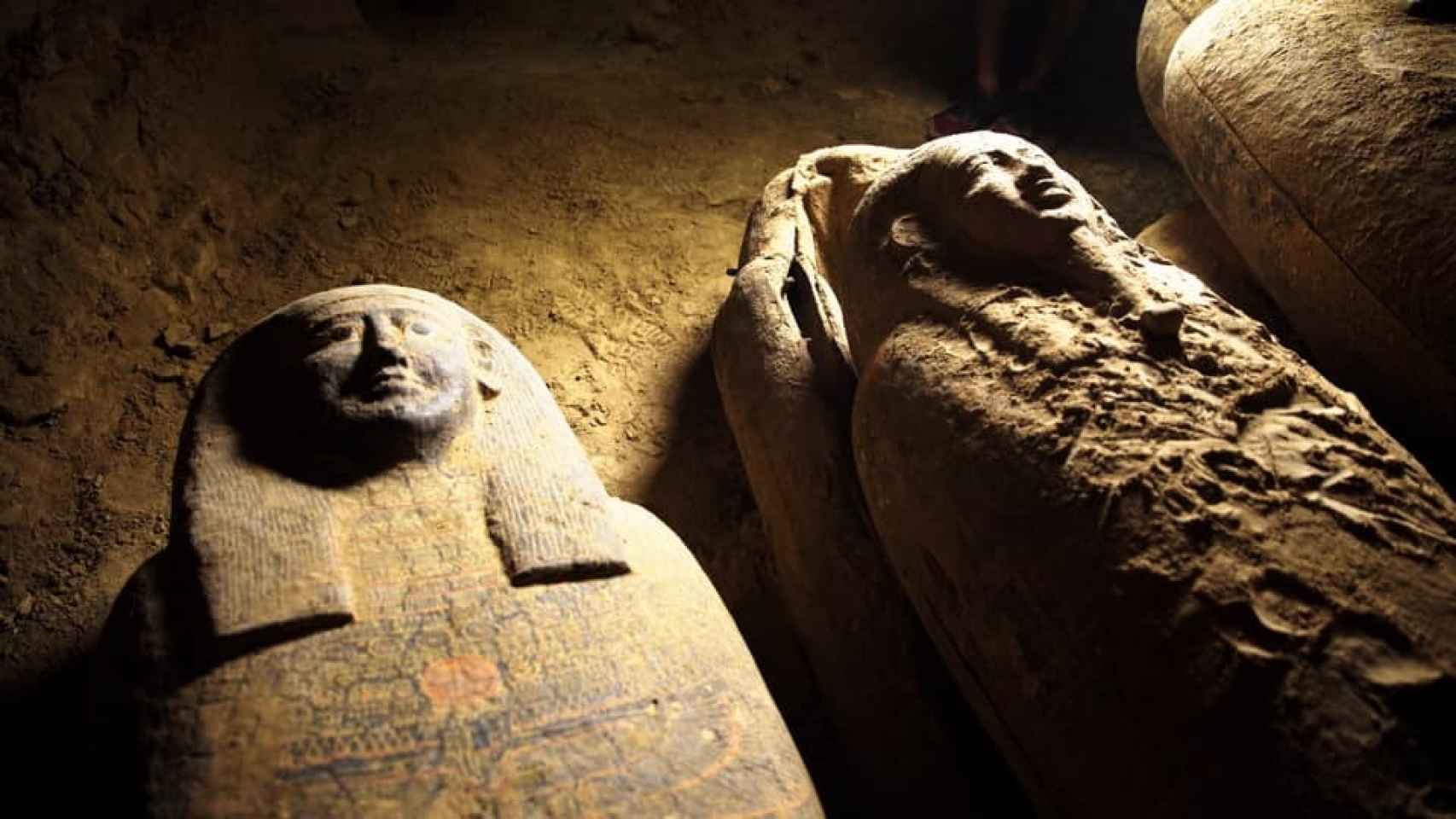 Varios de los sarcófagos hallados en la necrópolis de Saqqara.