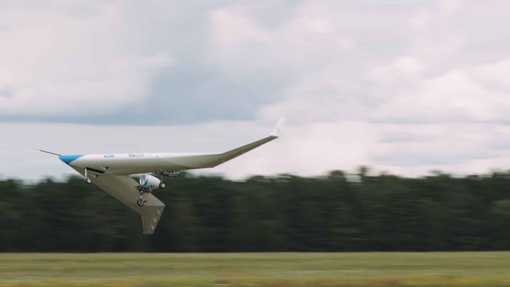 Prototipo del Flying-V, en despegue
