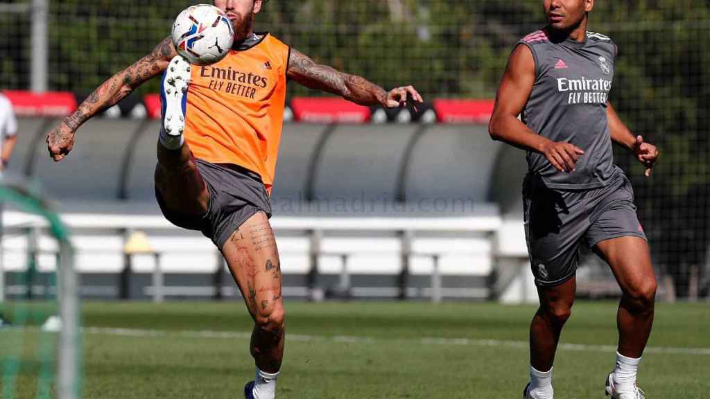 Sergio Ramos se entrena con el Real Madrid