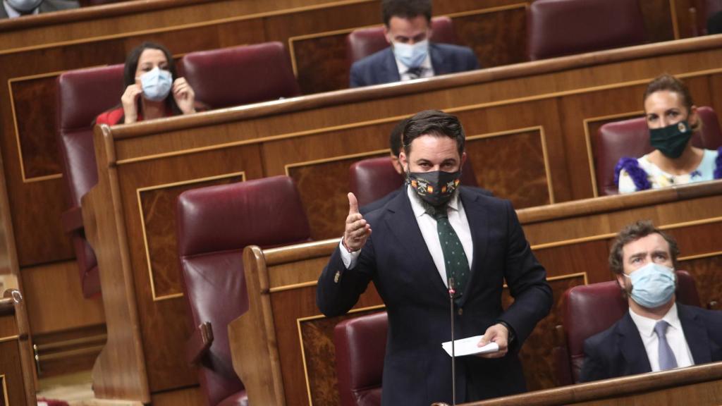 El líder de Vox, Santiago Abascal, interviene este miércoles en la sesión de control al Gobierno en el Congreso.