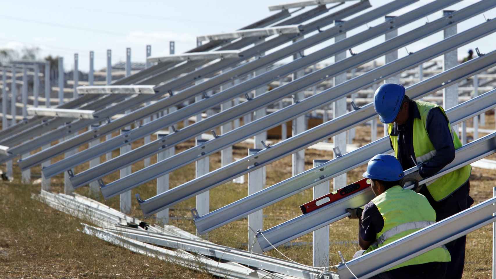 Iberdrola construye tres parques solares que suman 150 MW en Castilla-La Mancha