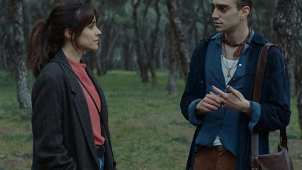 Macarena García junto a Nacho Sánchez en la película.