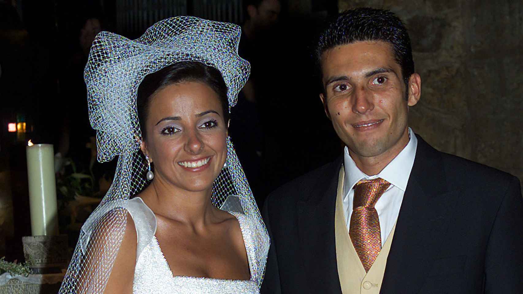 Carmen Alcaye y su marido, Eduardo Primo, durante su boda en el año 2003.