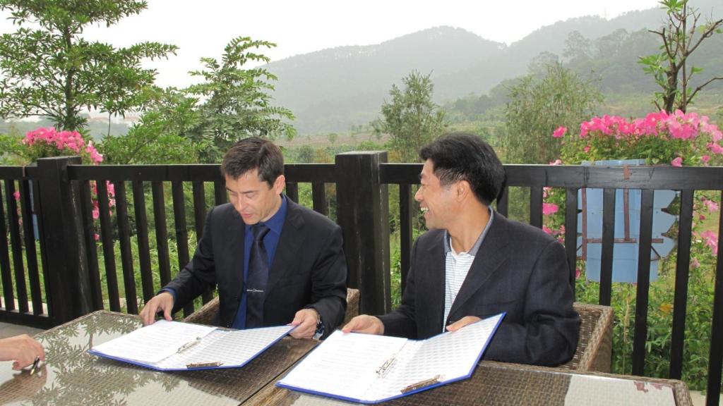 Toni Miranda ha vivido y tenido relaciones comerciales con China.