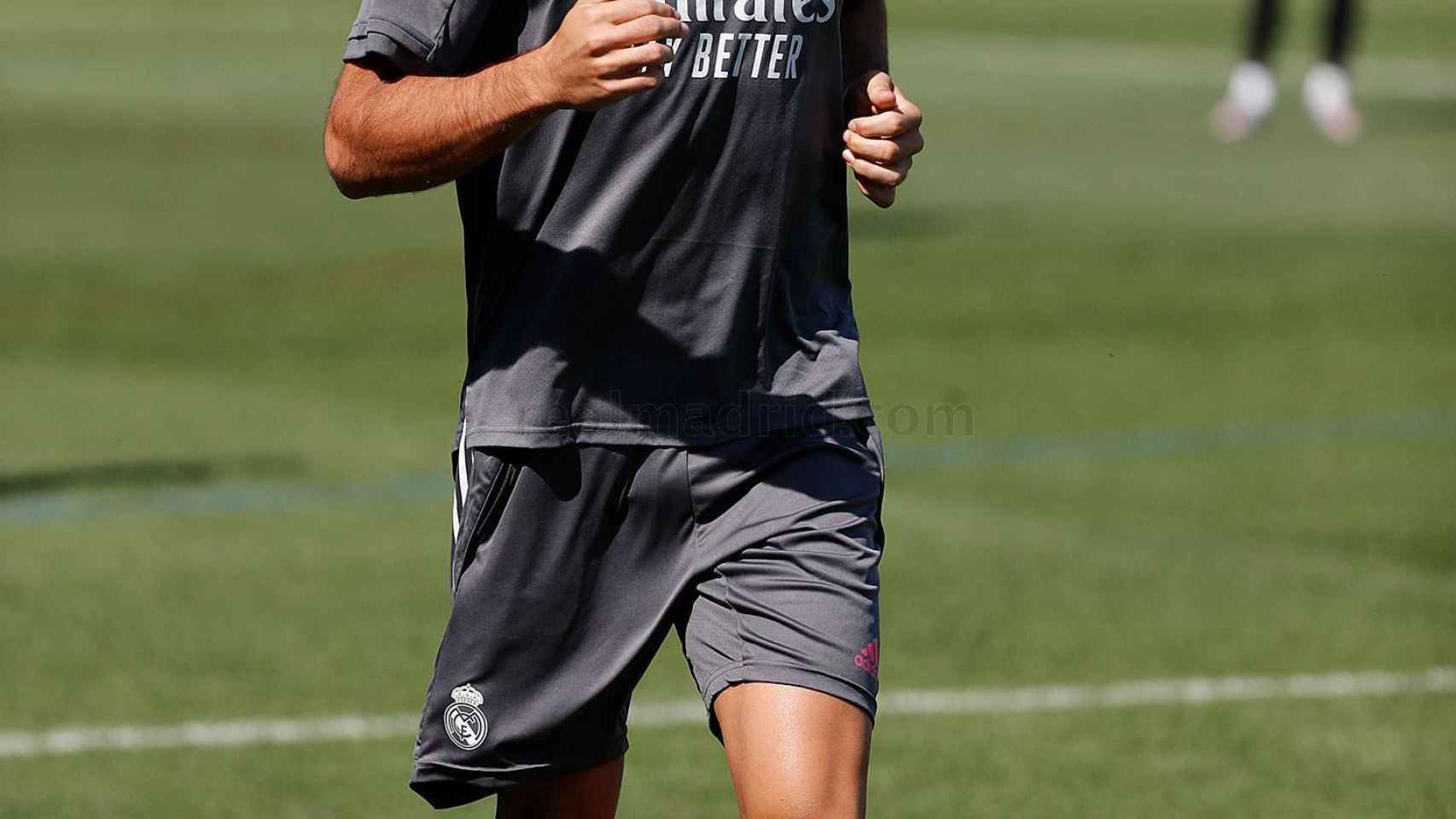 Sergio Reguilón entrena con el Real Madrid